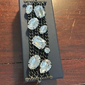 Chunky four chain bracelet with large stones